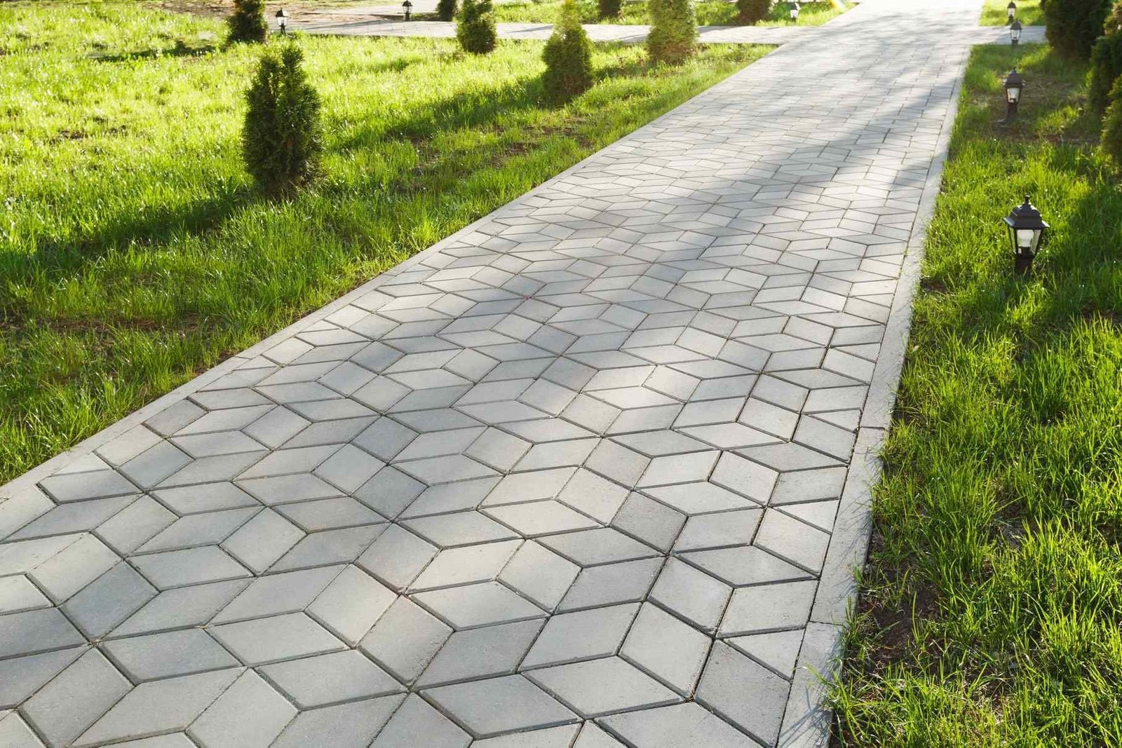 concrete sidewalk tailor-made with decorative patterns